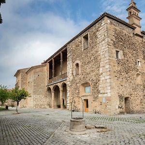 Hospederia Puente De Alconetar 호텔 Garrovillas Exterior photo