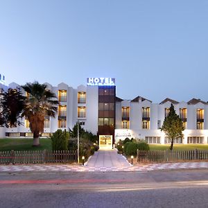 Hotel Villa Blanca 알보로테 Exterior photo