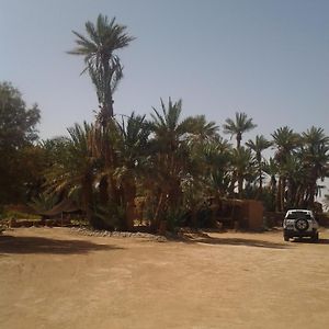 모하미드 Kasbah Les Alizes Du Desert B&B Exterior photo