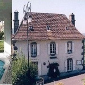 Auberge Hotel De Tournemire - Cantal Exterior photo