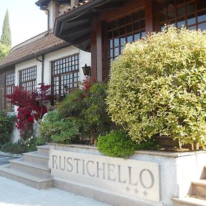 Hotel Il Rustichello 로나토 Exterior photo