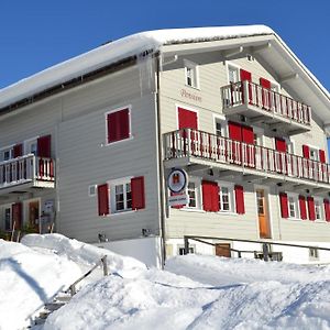 Gasthaus Alpina 호텔 Tschappina Exterior photo