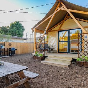 Urban Oasis Luxe Glamping With King Bed & Bbq 호텔 글렌도라 Exterior photo