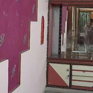 비사카파트남 Sree Satya Nivas Opp. Sbi Srinagar Vizag 아파트 Exterior photo