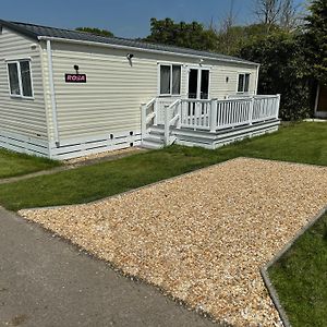 Rosa - Bournemouth Holiday Home 윔번민스터 Exterior photo