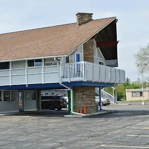 Clayton House Motel 러브즈파크 Exterior photo