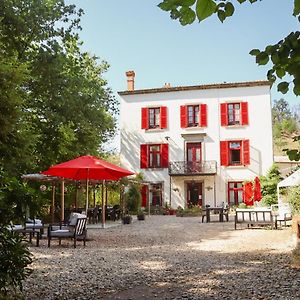 Saint-Germain-Lembron Domaine Des Lilas B&B Exterior photo