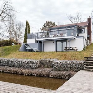 Deseronto Narrows Nook - Prince Edward County Waterfront 빌라 Exterior photo