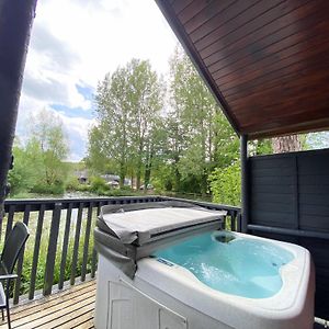 Otter 4 Hot Tub - Huntersmoon-Warminster-Bath-Salisbury 빌라 Exterior photo