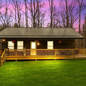 --Avail New Booking Promotions --- Secluded Cabin King Bed Xbox Wifi Hottub Games Firepit Close To Hiking Trails 로건 Exterior photo