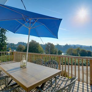 Relaxing Poulsbo Duplex With Liberty Bay Views! 빌라 Exterior photo