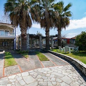 네아 포티데아 Cycladic Stone House By The Sea 빌라 Exterior photo