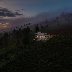 Akshu'S Nest - 4 Bedroom Villa With Tea Gardens View 코타지리 Exterior photo
