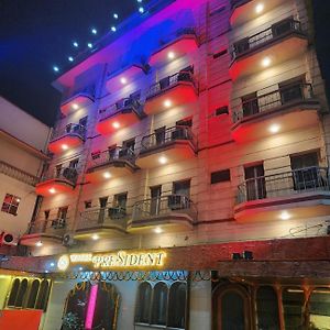 Hotel President 고라크푸르 Exterior photo