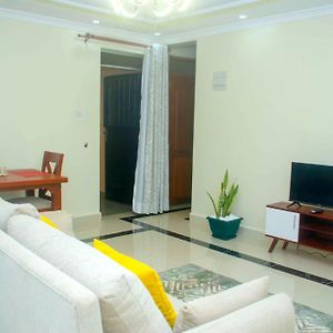 Keisha Luxury Furnished Apartment Bukoto 캄팔라 Exterior photo