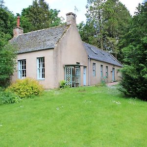 Cosy Cottage In The Grounds Of A Scottish Castle Insch Exterior photo