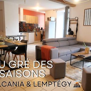 Au Gre Des Saisons - Vulcania & Lemptegy 퐁지보 Exterior photo