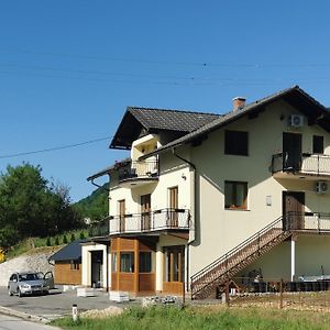 Hana Inn - Smjestaj Sa Upotrebom Kuhinje Jezero  Exterior photo