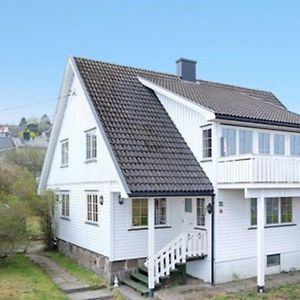 호르텐 Familievennlig Med Hage Og Fjordutsikt 아파트 Exterior photo