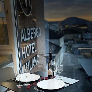 Hotel Albergo Milano 멘드리지오 Exterior photo