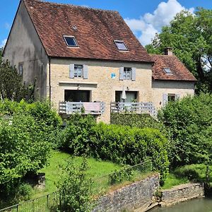 Saint-Germain-lès-Arlay Au Lavoir Du Serein "La Billaude" Et "La Langouette" B&B Exterior photo