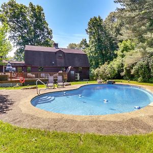 Spacious East Haddam Retreat With Private Pool! 빌라 Exterior photo