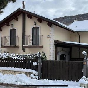 Villa In Montagna 알페데나 Exterior photo