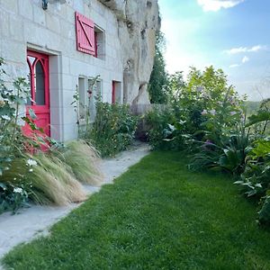 몽소로 Gite Des Perreyeurs - Maison Troglodyte Avec Vue Sur Loire 빌라 Exterior photo