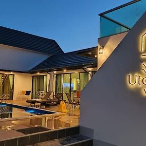 Utchara Villa 나콘나욕 Exterior photo