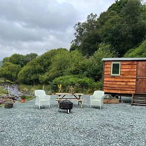 렉섬 Berwyn Shepherds Hut 빌라 Exterior photo