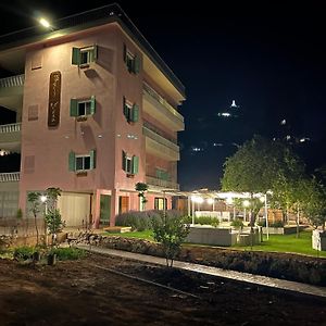 Beit Mirna Guesthouse - 에덴 Exterior photo