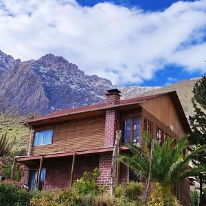 파이후아노 Hermosa Casa Familiar Para 8 Personas - Cochiguaz Valle De Elqui 게스트하우스 Exterior photo