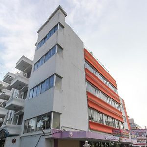 Super Oyo Hotel O Maruthi 세일럼 Exterior photo