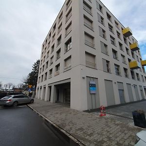 City Lux Apartament Free Parking 레스노 Exterior photo