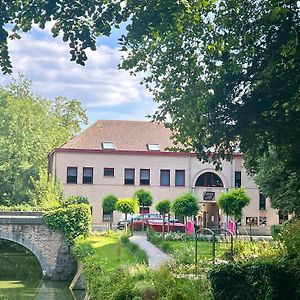 Haras Des Chartreux 호텔 Estaimbourg Exterior photo