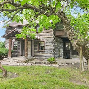 콜럼버스 The City Cabin - Unique And Historic 빌라 Exterior photo