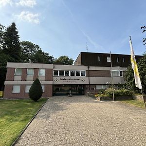 Haus Der Begegnung - Schoenstattzentrum Im Bistum Aachen 호텔 바에스바일러 Exterior photo