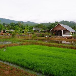 녹 찬 미 나 호텔 촘통 Exterior photo