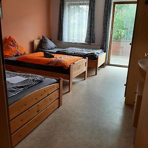 Doppelzimmer Fuer Monteure 2 Personen Wlan 호텔 Schwallungen Exterior photo