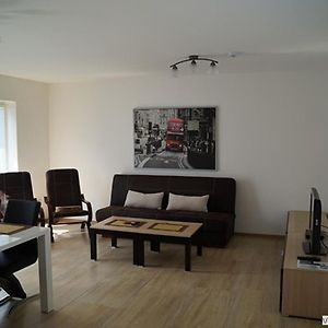 Luzice Zeleny Apartman 아파트 Exterior photo