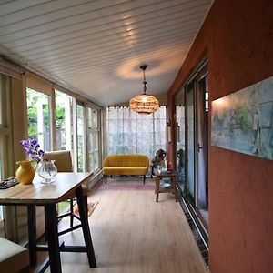 Sprang Romantische, Knusse Woning Met Een Geheime Tuin 빌라 Exterior photo