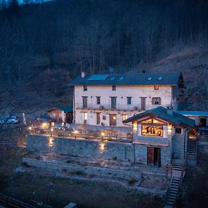 산 다미아노 마크라 Locanda Il Campo Della Quercia 아파트 호텔 Exterior photo