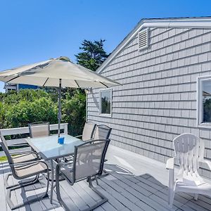 Quaint Coastal Cottage With Patio! 찰스타운 Exterior photo