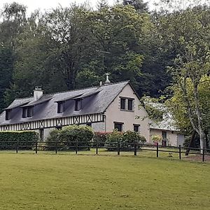 Saint-Hilaire-des-Landes Chambre A La Campagne B&B Exterior photo