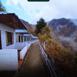 Golden Peak Resort Lakhwār Exterior photo