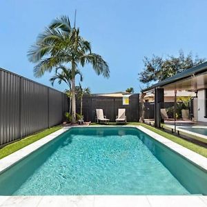 Pimpama Hampton Boho Holiday Retreat - Pool & Endless Fun Near Theme Parks 빌라 Exterior photo