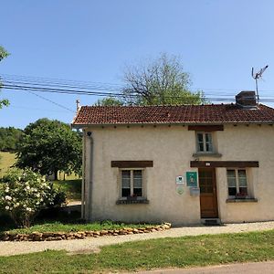 Orbigny-au-Val Charmante Maison Bio Avec Jardin Pres Du Lac De La Liez - Fr-1-611-15 빌라 Exterior photo