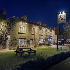 The Fairfax Arms 호텔 길링 이스턴 Exterior photo