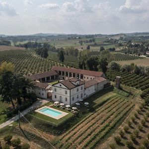 Terruggia Cascina Baronina B&B Exterior photo