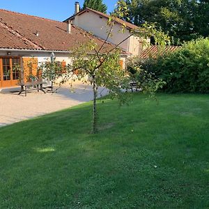 Saint-Etienne-du-Bois  Gite La Combe Pour Les Amateurs De Nature 빌라 Exterior photo